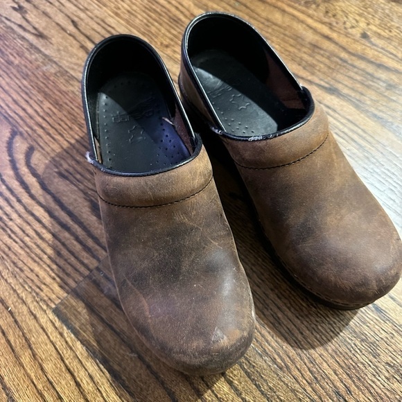 Dansko Brown Leather clogs - Picture 1 of 7